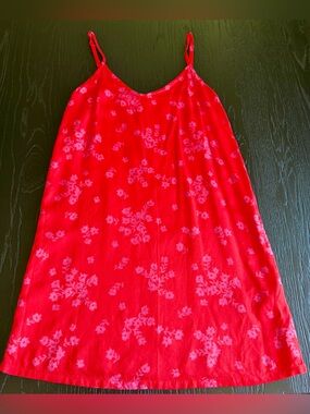 Billabong Red Floral Mini Dress, Size XS, Red Floral Print Color NWOT